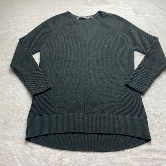 Athleta Black Hanover Knit V Neck Sweater Size XS - Picture 1 of 10